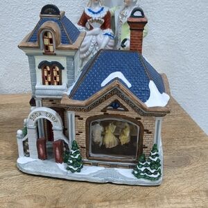 NORMAN ROCKWELL Charming Holiday Soda Shop Figurine